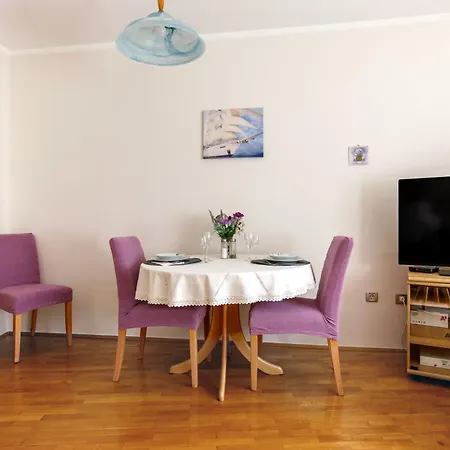By Me Apartment *